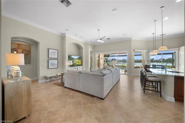 10125 Salisbury CT, Fort Myers, FL 33913