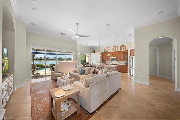 10125 Salisbury CT, Fort Myers, FL 33913