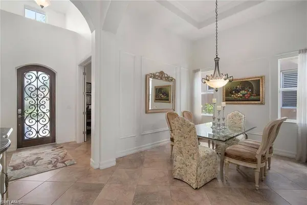 6476 Caldecott DR, Naples, FL 34113
