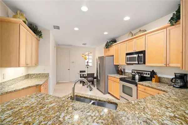 8519 Chase Preserve DR, Naples, FL 34113