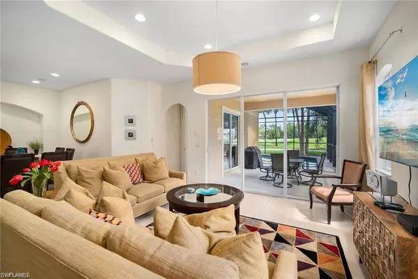 8519 Chase Preserve DR, Naples, FL 34113