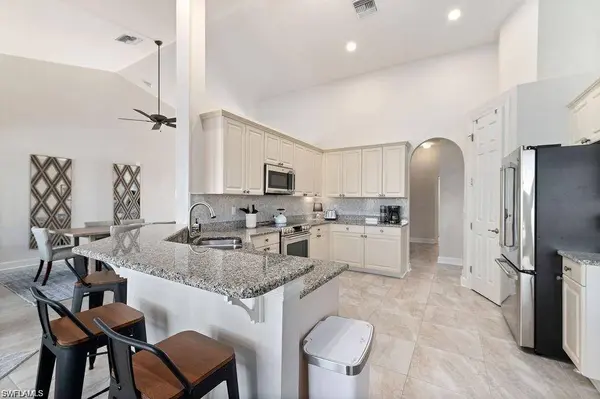 8963 Appaloosa CT, Naples, FL 34113