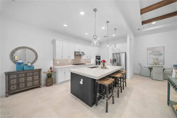9088 Wisteria WAY, Naples, FL 34114