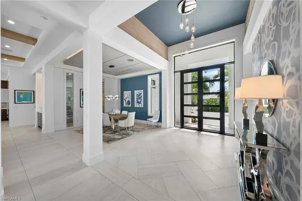 3123 Crayton RD, Naples, FL 34103