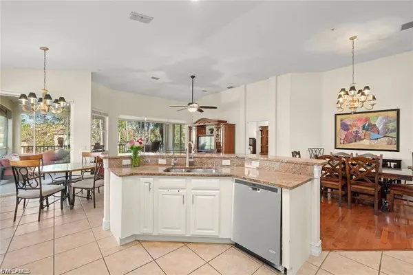 11053 Harbour Yacht CT #201, Fort Myers, FL 33908