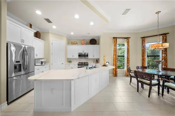 6315 Serano WAY, Naples, FL 34113