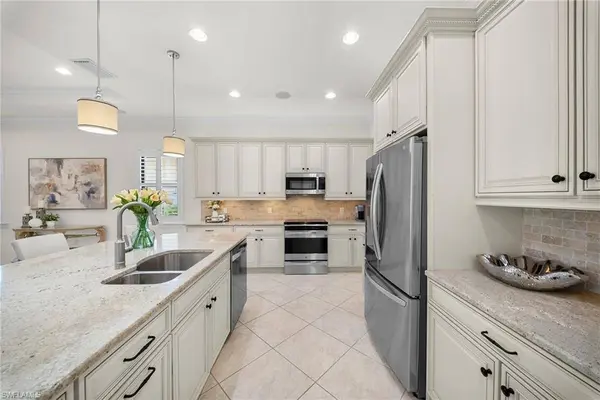 10238 Ashbrook CT, Fort Myers, FL 33913