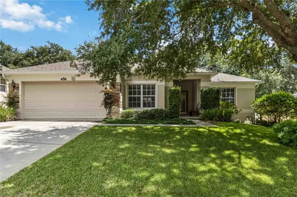 3854 FALLSCREST CIR, Clermont, FL 34711