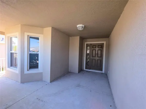 2076 NEWTOWN RD, Groveland, FL 34736