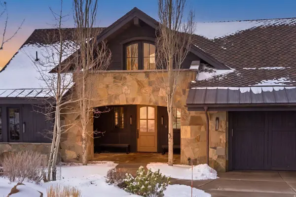 9079 DYE CABINS DR, Park City, UT 84098