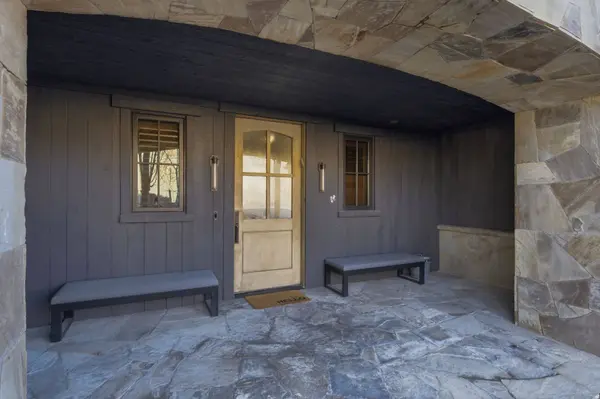 9079 DYE CABINS DR, Park City, UT 84098
