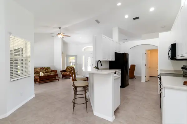2199 Palm Court, North Port, FL 34287