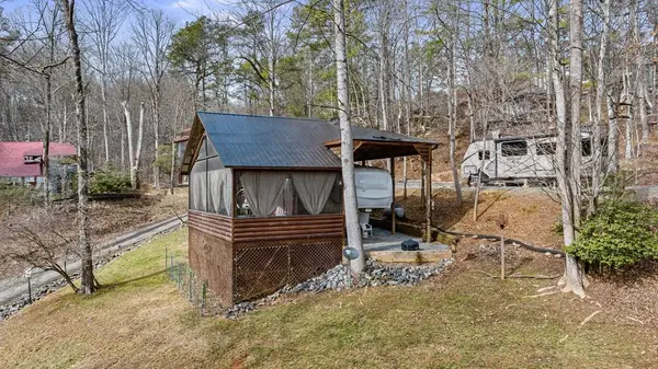 18 Second Street, Ellijay, GA 30540
