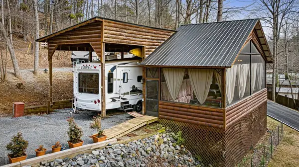 18 Second Street, Ellijay, GA 30540