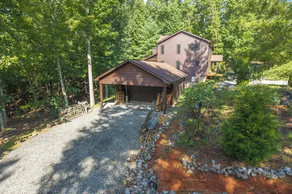 72 Gibbs Trail, Mineral Bluff, GA 30559