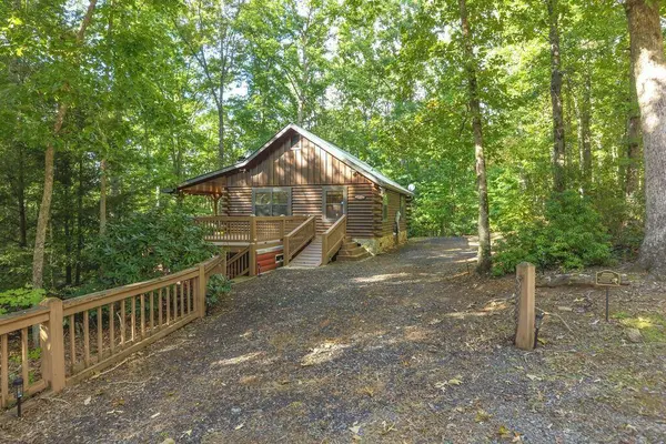 157 Sunrise Lane, Blue Ridge, GA 30513