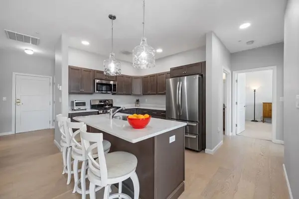 1 Mariners Way #309, Plymouth, MA 02360