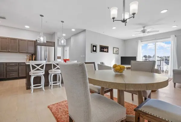 1 Mariners Way #309, Plymouth, MA 02360