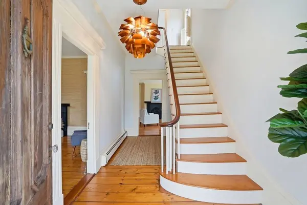 194 Center Street, Yarmouth, MA 02675