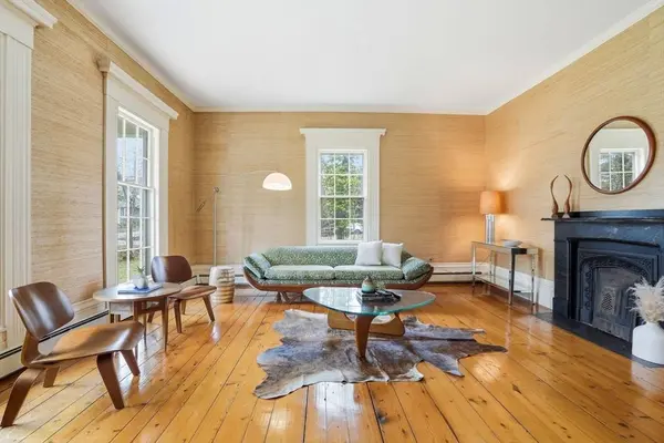 194 Center Street, Yarmouth, MA 02675