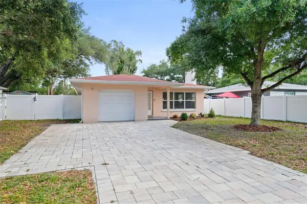 3303 W BALLAST POINT BLVD, Tampa, FL 33611
