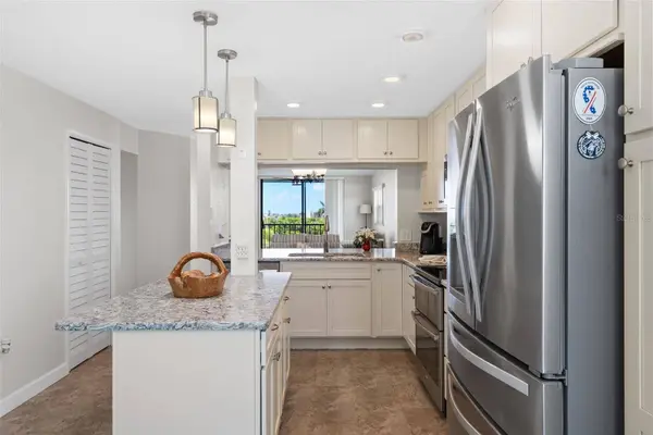 1316 PASADENA AVE S #408, South Pasadena, FL 33707