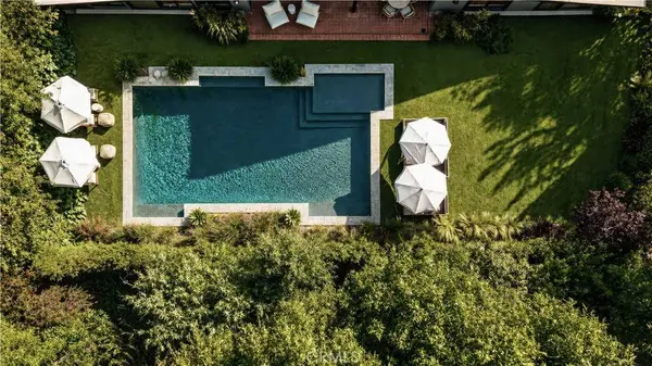 18837 Paseo Nuevo, Tarzana, CA 91356