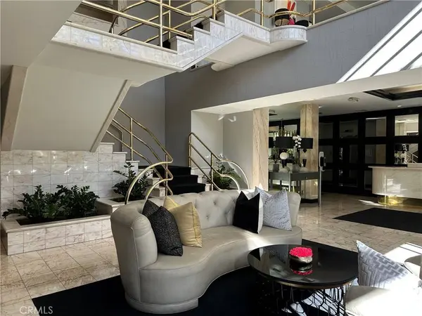 1131 Alta Loma RD #232, West Hollywood, CA 90069