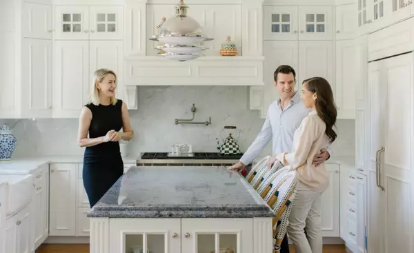 advisor-couple-kitchen
