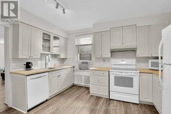 127 Third AVE #1, Ottawa, ON K1S2J9