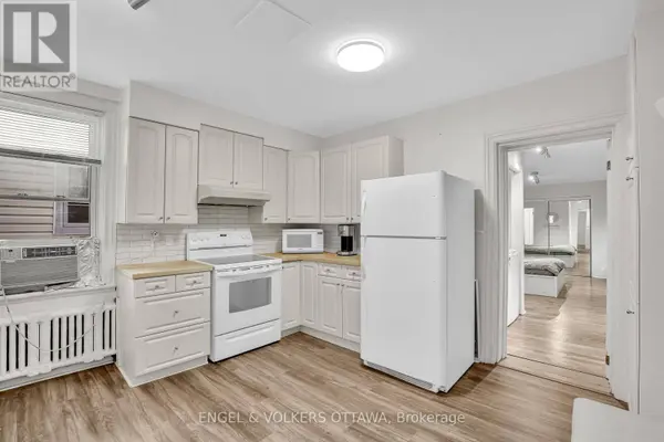 127 Third AVE #1, Ottawa, ON K1S2J9