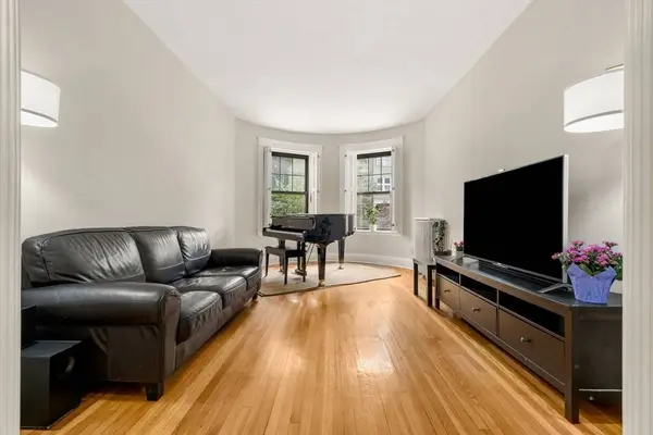 149 Winthrop Rd. #5, Brookline, MA 02445