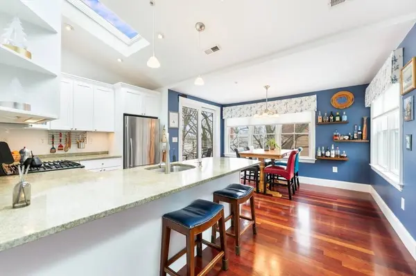 40 Mt. Pleasant #4, Cambridge, MA 02140