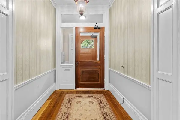 1757 Beacon #3, Brookline, MA 02445