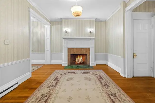 1757 Beacon #3, Brookline, MA 02445