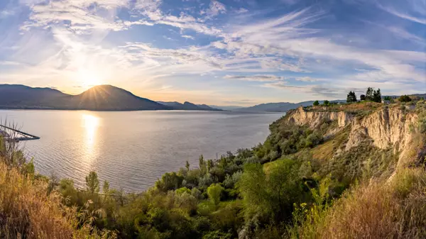 shutterstock_1749948554