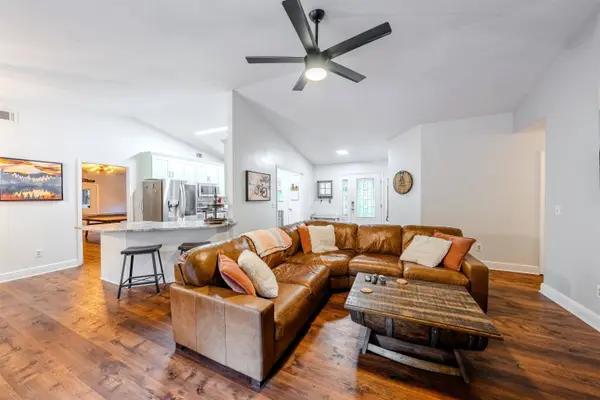 341 Beaver Lake Road, Tallahassee, FL 32312
