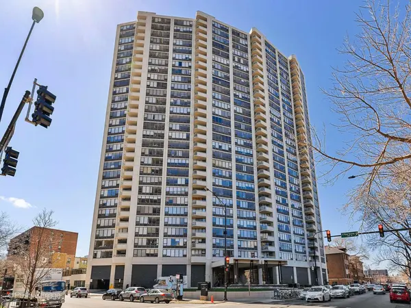 3930 N Pine Grove AVE #2611, Chicago, IL 60613