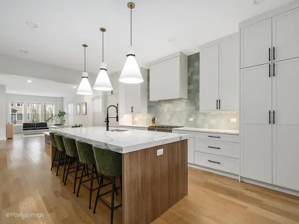 2030 N Spaulding AVE #1, Chicago, IL 60647
