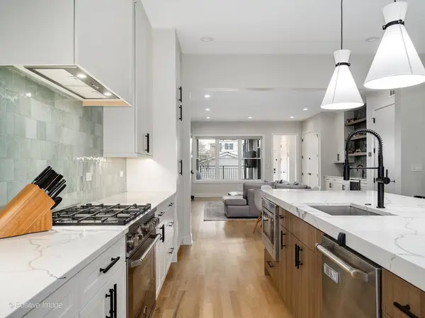 2030 N Spaulding AVE #1, Chicago, IL 60647