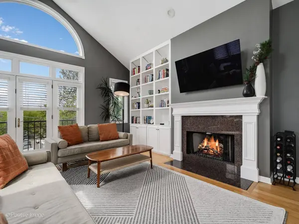 3027 N Racine AVE #3, Chicago, IL 60657