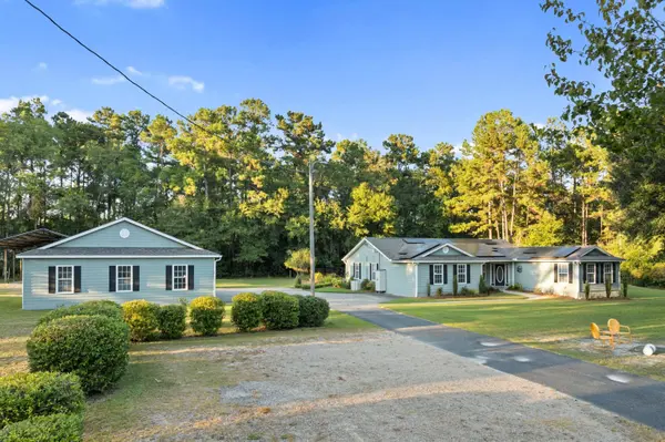 1062 Bloxham Cutoff Road, Crawfordville, FL 32327