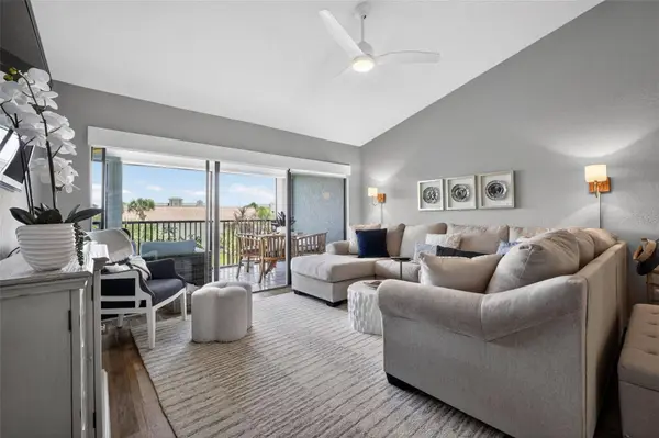 443 BOUCHELLE DR #302, New Smyrna Beach, FL 32169