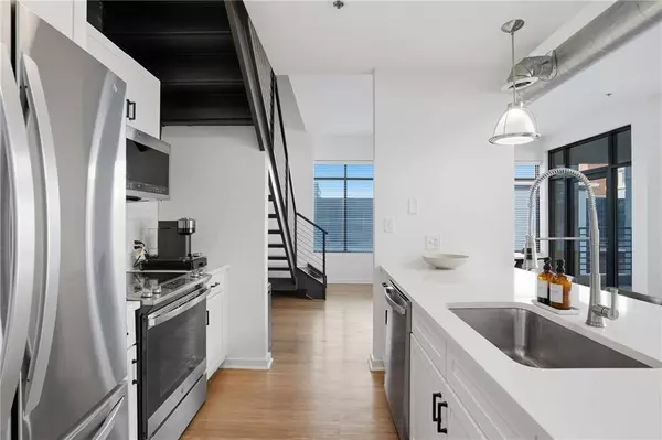 260 18th ST NW #10211, Atlanta, GA 30363