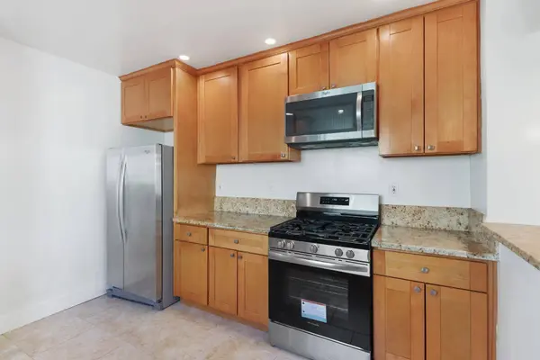 1812 El Monte Ave., Sacramento, CA 95815