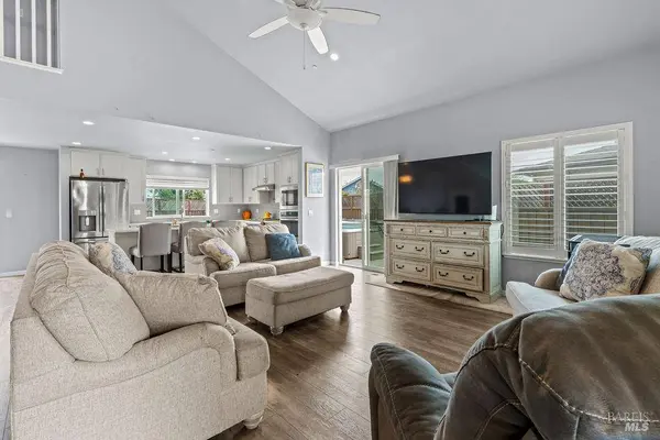 3690 Hillary CT, Santa Rosa, CA 95403