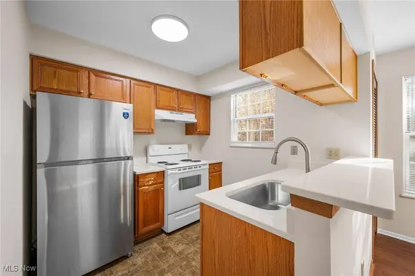 1110 Stoney Run TRL, Broadview Heights, OH 44147