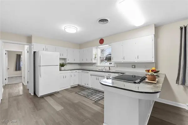 5939 Ryan RD, Medina, OH 44256