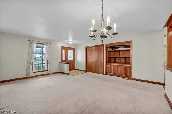19044 Quail Hollow DR, Strongsville, OH 44136