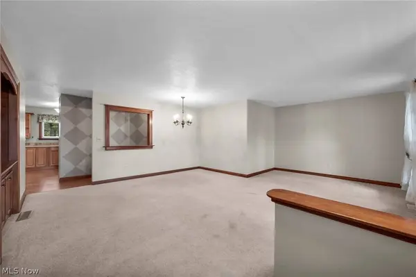 19044 Quail Hollow DR, Strongsville, OH 44136